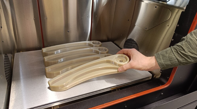 Impressão 3D na indústria ferroviária: inovação, eficiência e sustentabilidade com 3DCRIAR e miniFactory